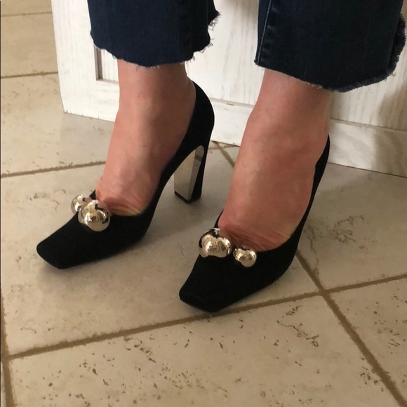 🎉Louis Vuitton black suede block heel shoes - Picture 2 of 8
